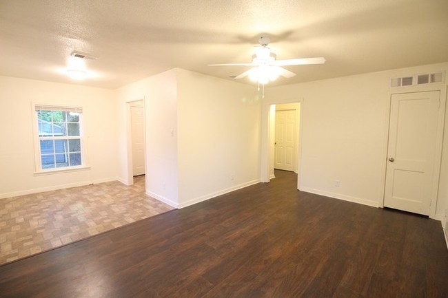 Foto del edificio - 2 bed, 1 bath home in Pleasant Grove