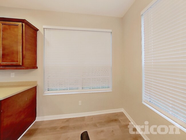 Building Photo - 3455 Oak Brook Ln