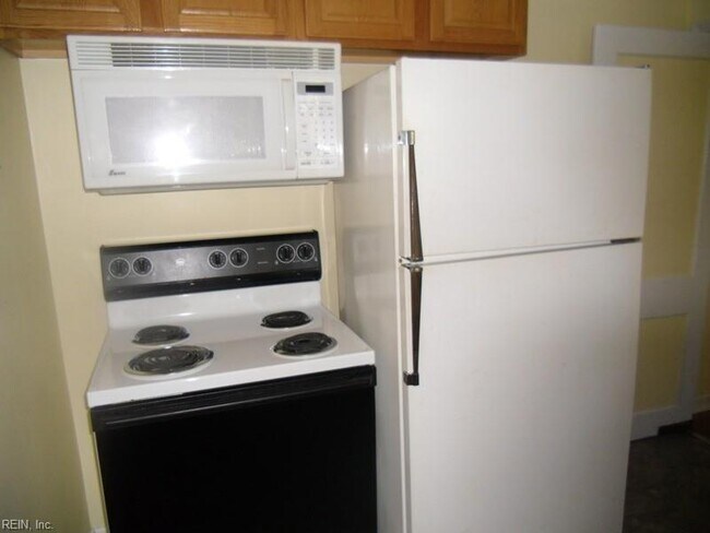 Foto del edificio - 7711 Lambert Pl