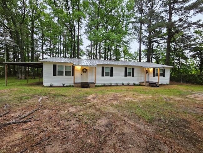 Building Photo - 105 CR 2002