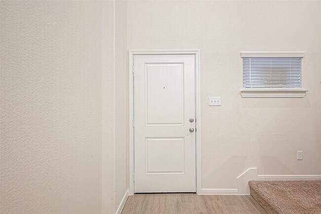 Building Photo - 8014 Fijian Cypress Dr