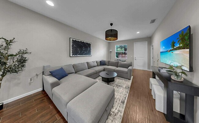 Foto del edificio - 3114 E 21st Ave