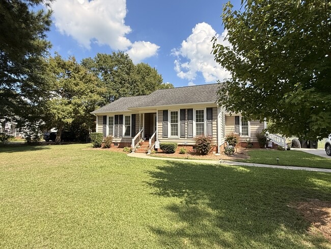 Building Photo - 2029 Bugle Dr