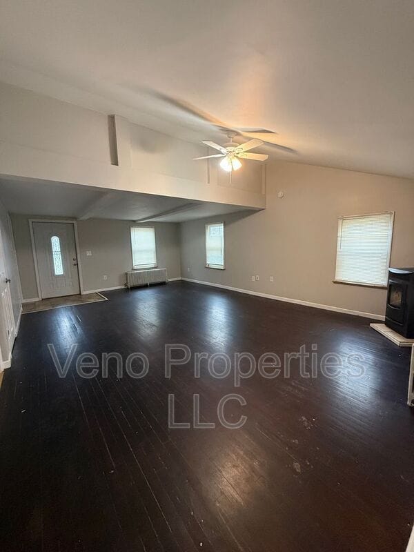 Foto del edificio - 5 Lansing Rd