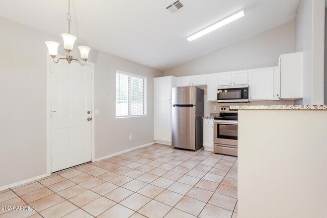 Building Photo - 7933 W Colter St