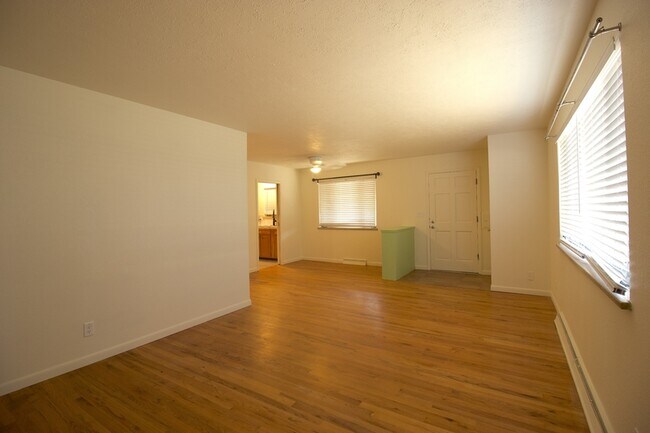 Foto del edificio - 2632 17th Ave