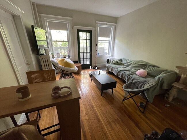 Building Photo - NO BROKER FEE!!! SEPT Sweet 2bed in Bright...