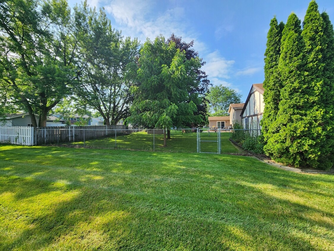 Building Photo - 3719 W Prestwick St