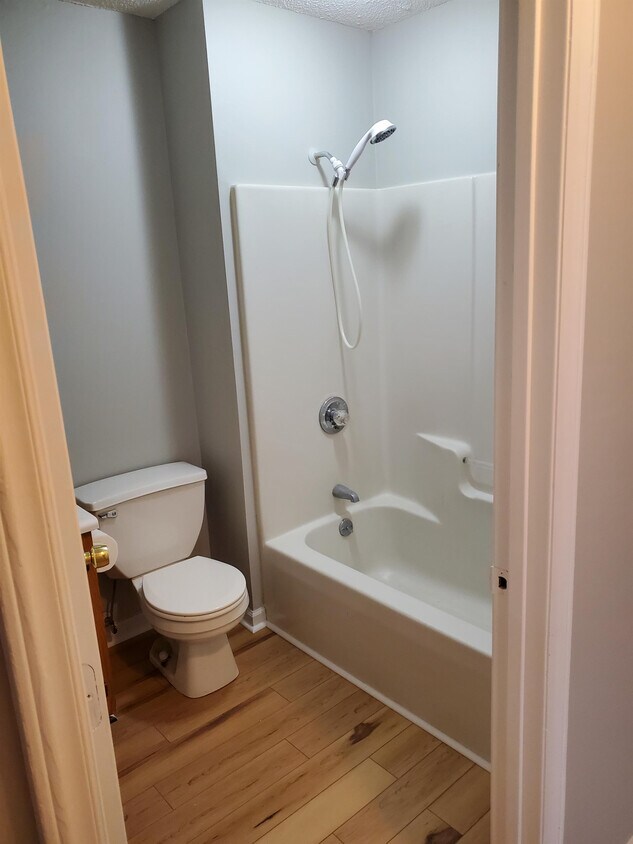 Foto principal - 192 Rebecca Dr