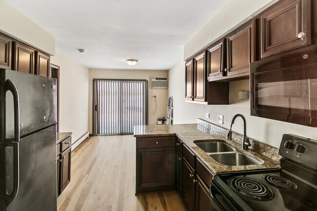 Foto del edificio - 2450 Terrace Ave