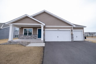 Building Photo - 5109 Mustang Dr