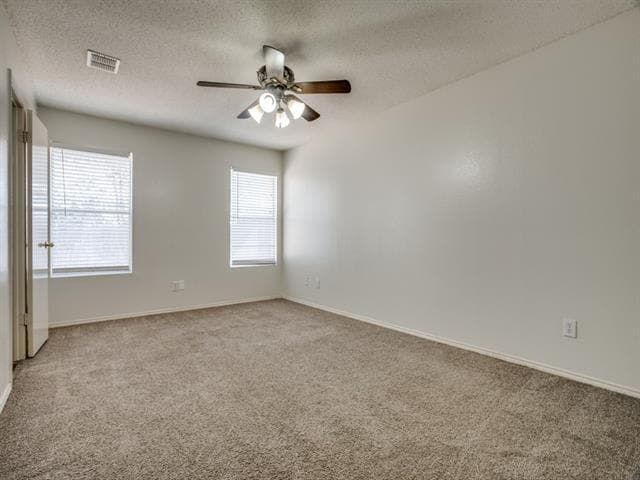 Building Photo - 505 Mitch St