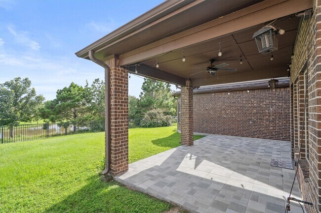 Foto del edificio - 28131 Scenic Shore Ln