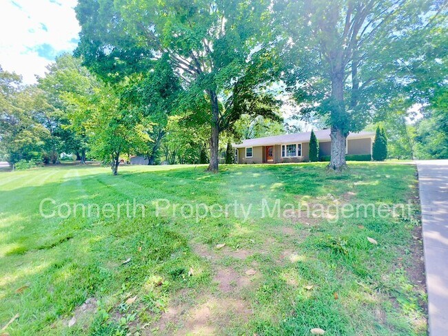 Building Photo - 2880 Trough Springs Rd