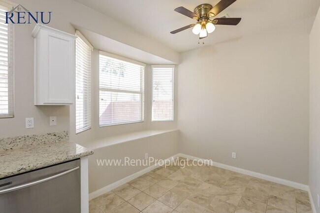 Foto del edificio - NOW AVAILABLE!! $350 OFF FIRST MONTH!