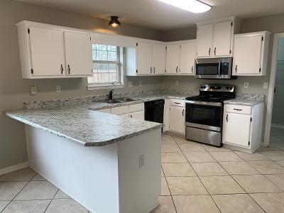 Foto del edificio - 1589 Forest Ave