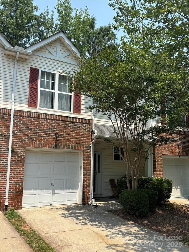 Foto del edificio - 17047 Commons Creek Dr