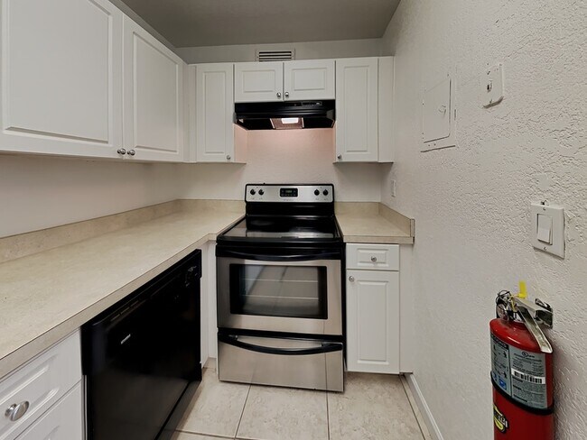 Building Photo - 2529 Caper Ln