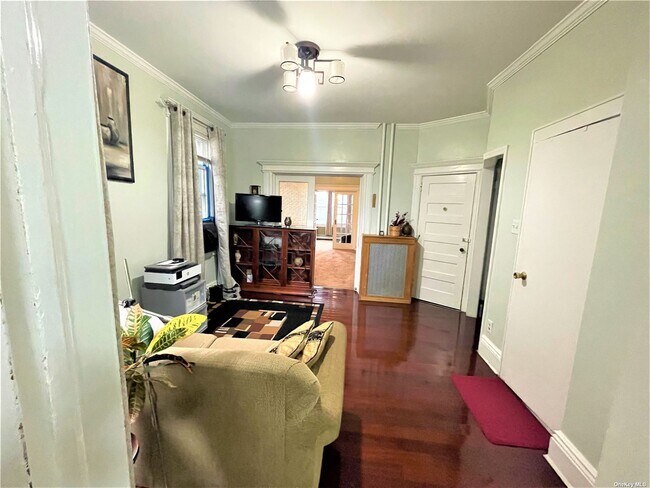 Foto del edificio - 33-37-37 101st St