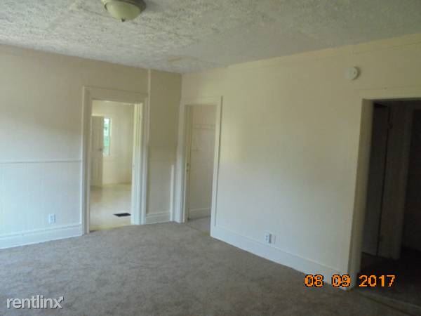 Building Photo - 621 Joseph Ave