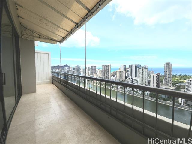 Foto del edificio - 2333 Kapiolani Blvd