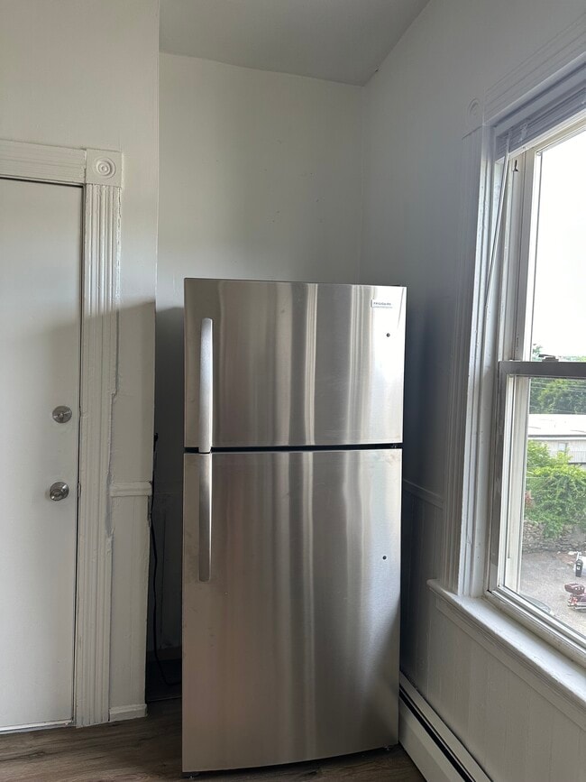 kitchen - 13 Winter St