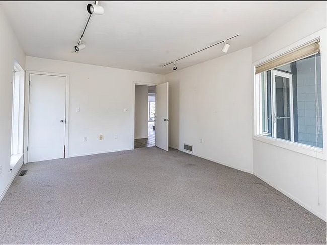 Building Photo - 7520 Spectrum Way