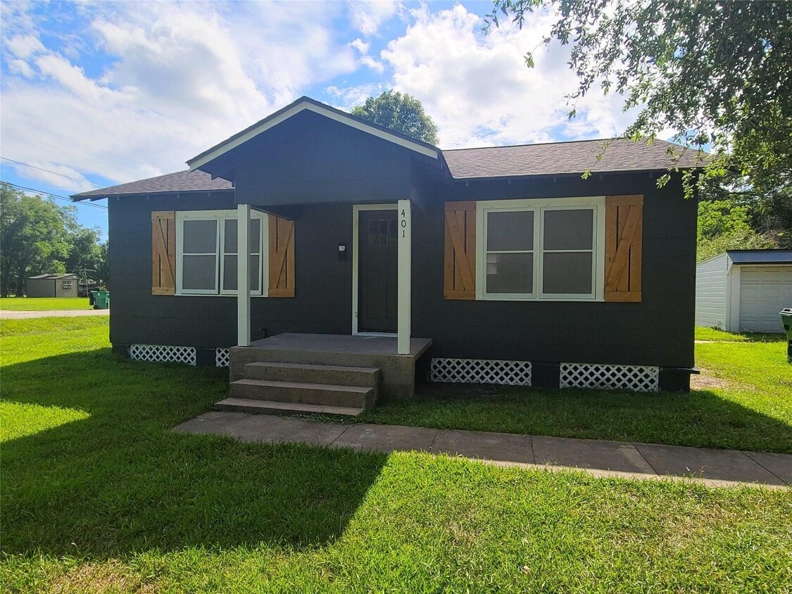 Foto principal - 401 N Tinsley St