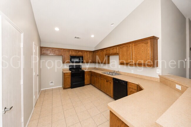 Foto del edificio - 1153 W Cottonwood Dr