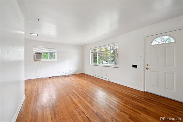 Foto del edificio - 2490 S Lafayette St