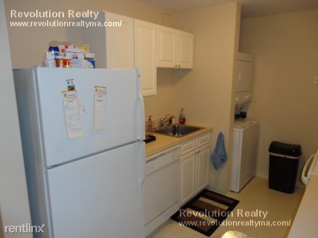 Building Photo - 2 br, 2 bath  - 75 Peterborough St # 2