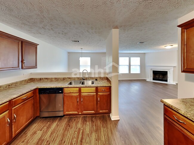 Building Photo - 1027 Gannett Rd