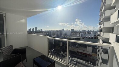 Building Photo - 100 Lincoln Rd