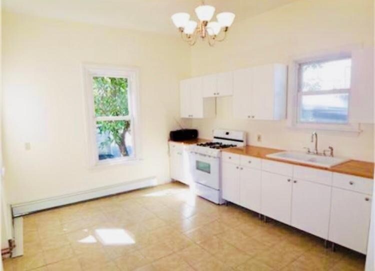 Kitchen - 54 Harrison St