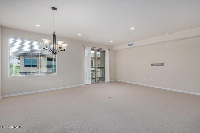 Building Photo - 17850 N 68th St