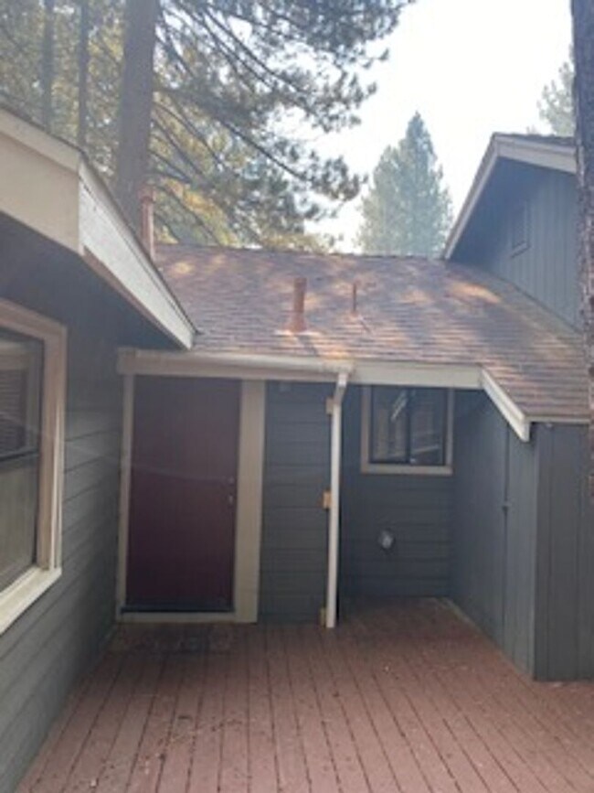 Building Photo - 3 bedroom cabin with carport