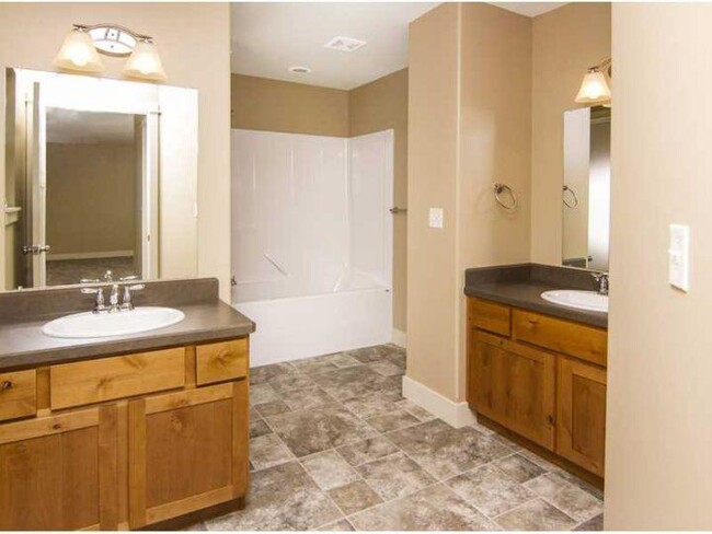 Foto del edificio - 4 bedroom in Billings MT 59106