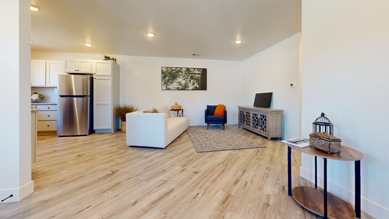 Foto principal - 2908 Cribbon Ave