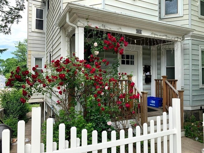 Foto del edificio - 2207 Dorchester Ave