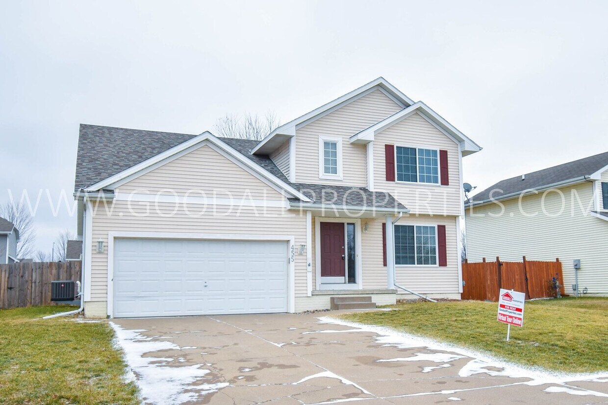 3 bedroom home in Waukee House Rental in Waukee, IA