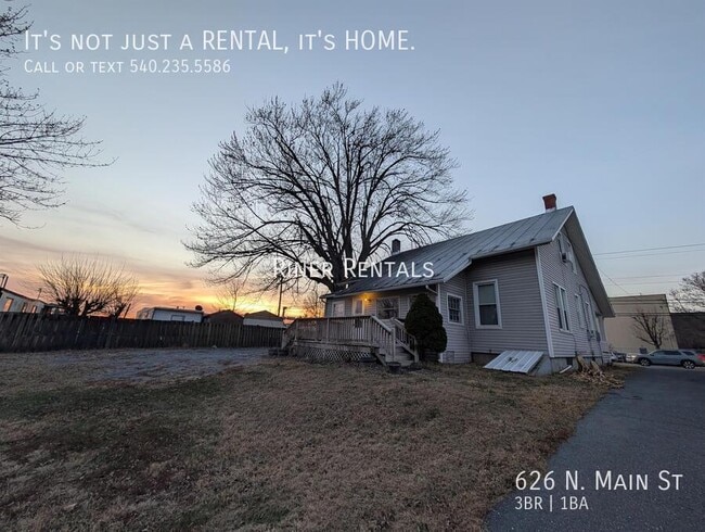 Photo - 626 N Main St House