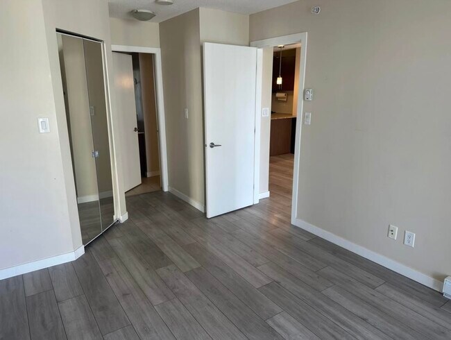 Building Photo - 9888 Cameron St