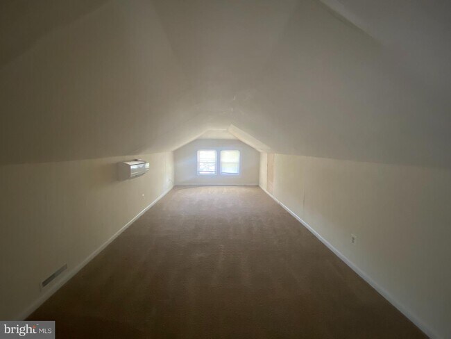 Foto del edificio - 117 Hillcrest Dr