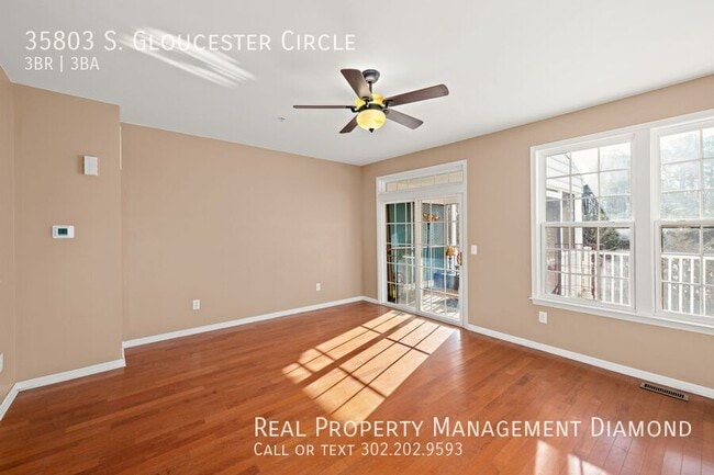 Building Photo - 35803 S Gloucester Cir