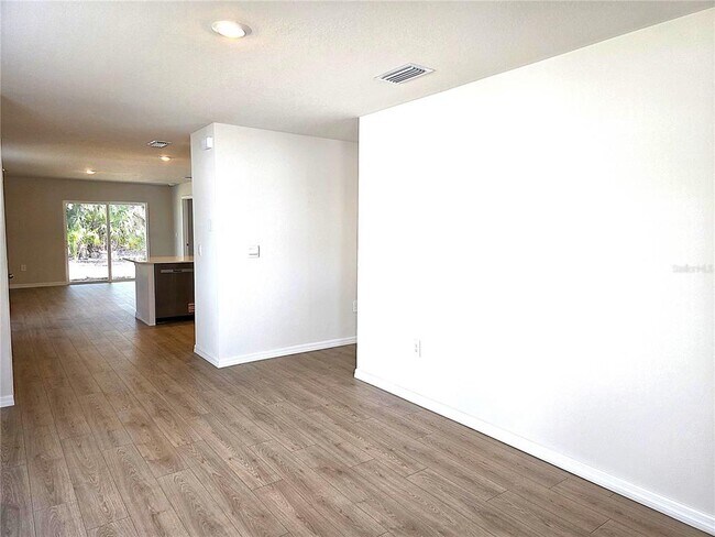 Building Photo - 10646 Hidden Banks Gln