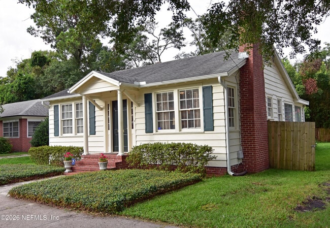 Building Photo - 1328 Ingleside Ave