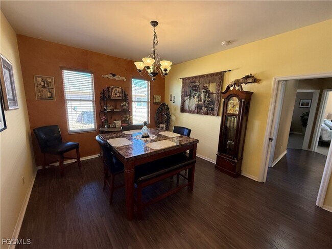 Foto del edificio - 3619 SW 6th Ave