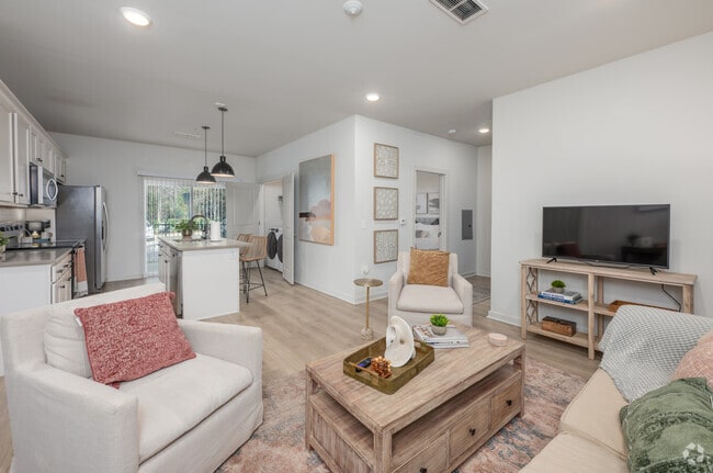 Interior Photo - Wisteria Ridge