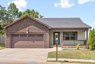 Building Photo - 2944 Lancelot Ln