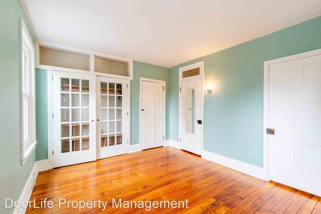 Building Photo - 3 br, 2 bath House - 118 Lacey Street